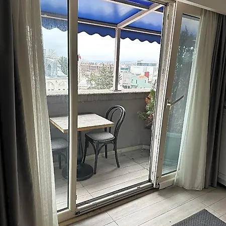Hotel Astek Port Istanboel